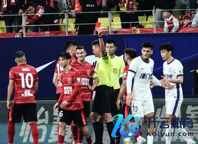 中超：十东谈主蓉城1-2首负津门虎 韦世豪难救主